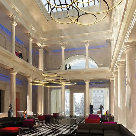 Готель Radisson Blu 4*